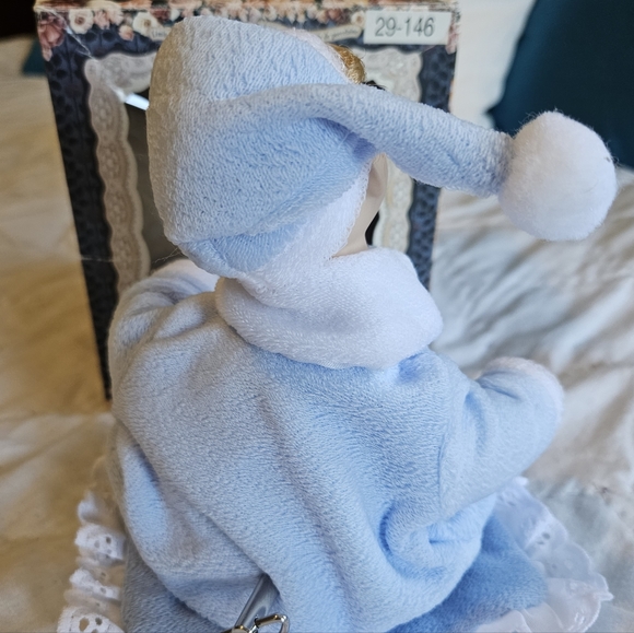 Rare Musical Porcelain Doll - Picture 3 of 9